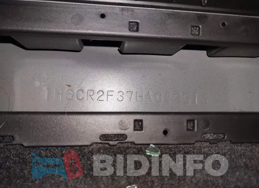 1HGCR2F37HA042513 Photo# 9
