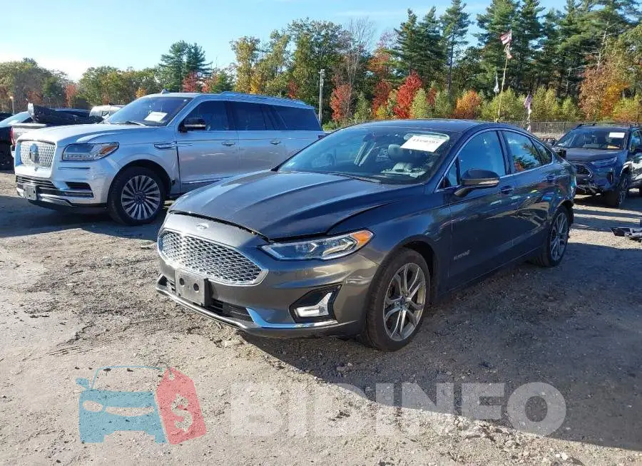 3FA6P0RUXKR106542 Photo# 2