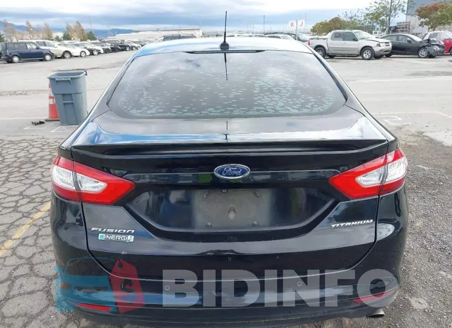 3FA6P0SU3GR229455 Photo# 16