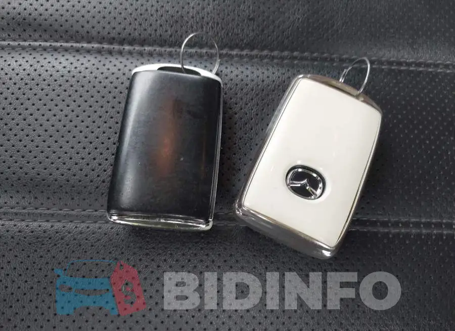 JM1GL1VMXM1607921 Photo# 11
