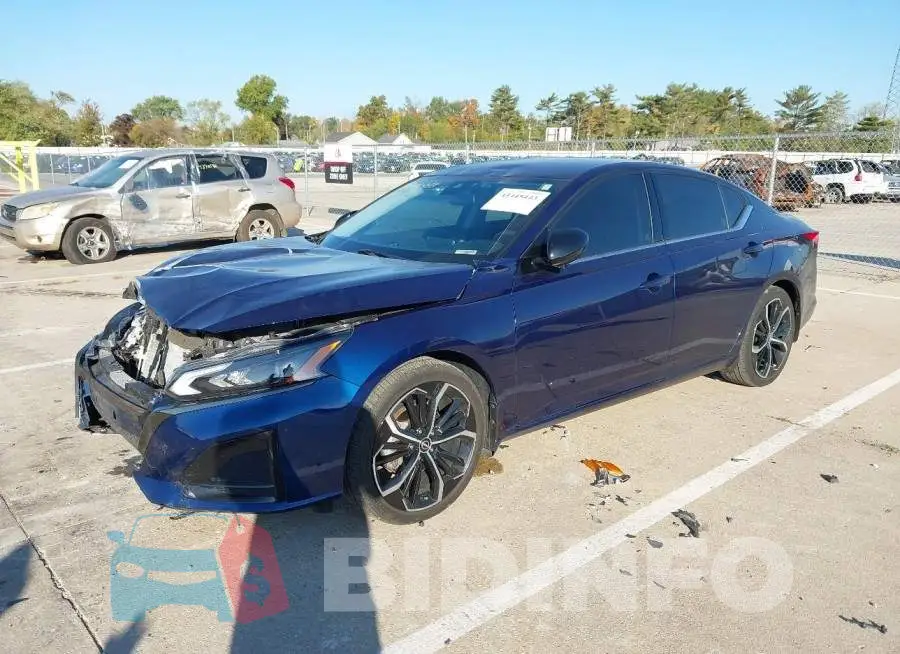 1N4BL4CV4PN378372 Photo# 2