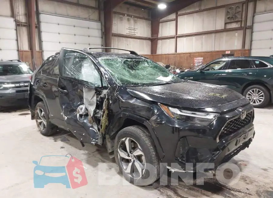 JTMCB3FV2SD248564 Photo# 6