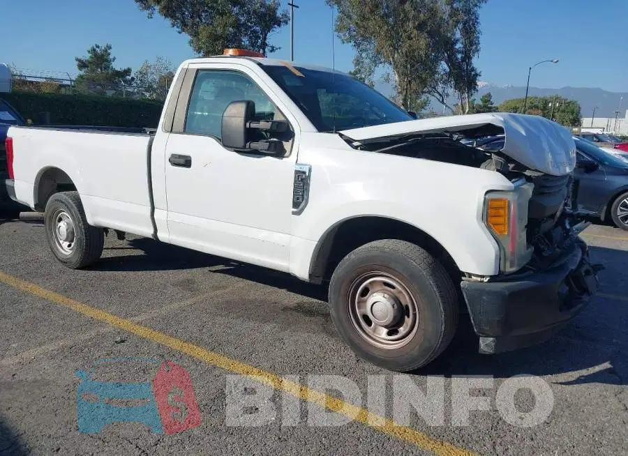 1FTBF2A63HEC15991 Photo# 1