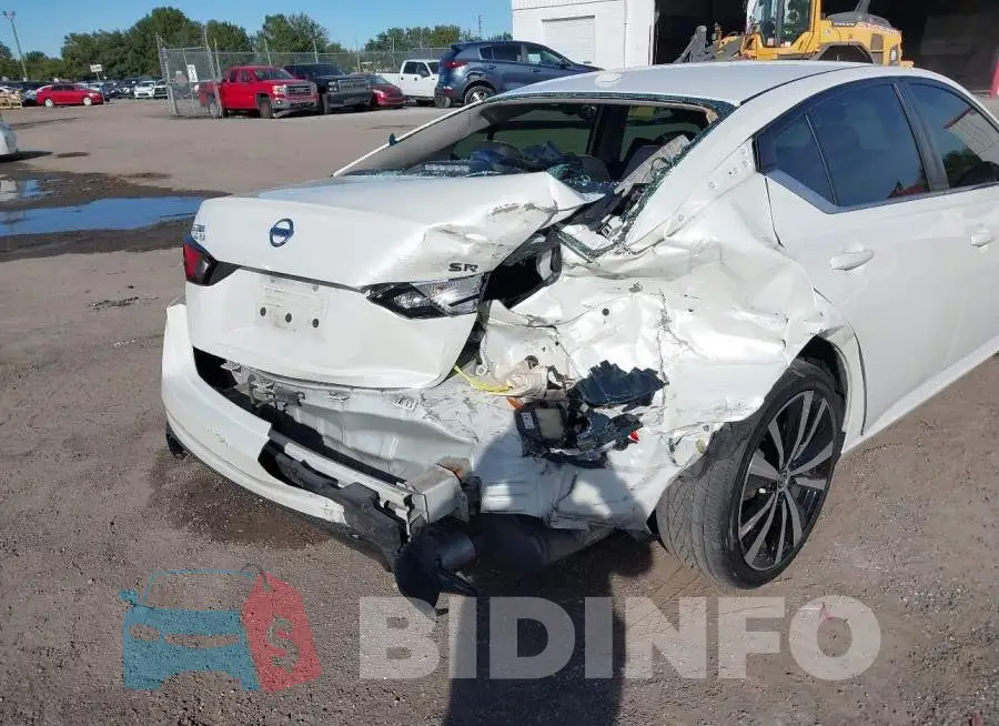 1N4BL4CV6KC120102 Photo# 18