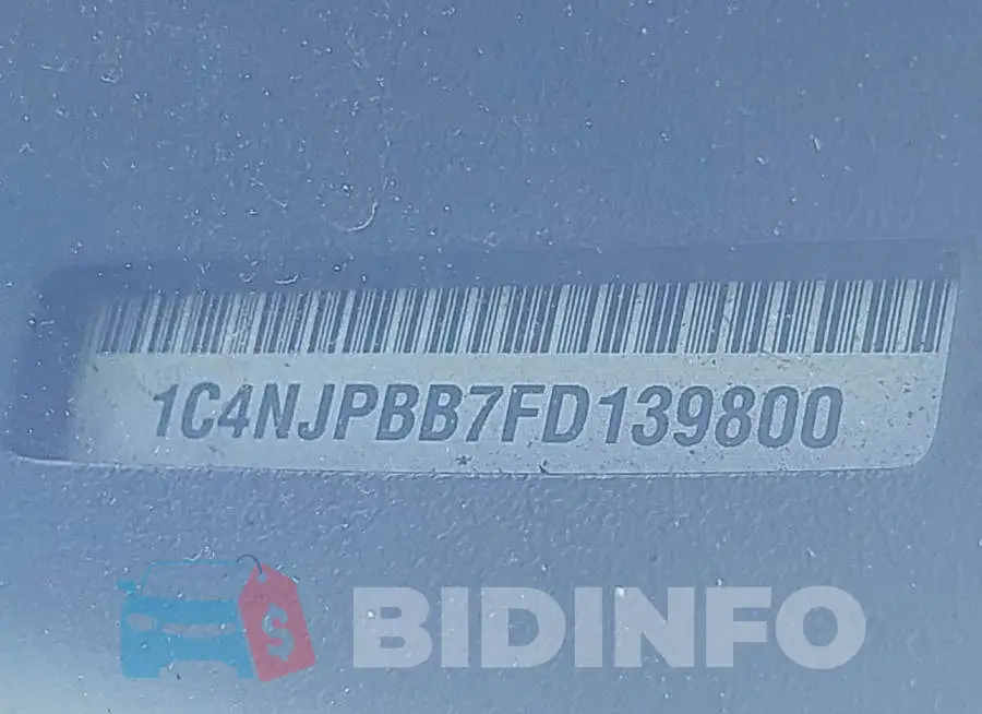 1C4NJPBB7FD139800 Photo# 9