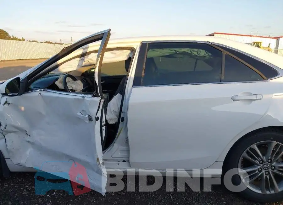 4T1BF1FK3HU308415 Photo# 14
