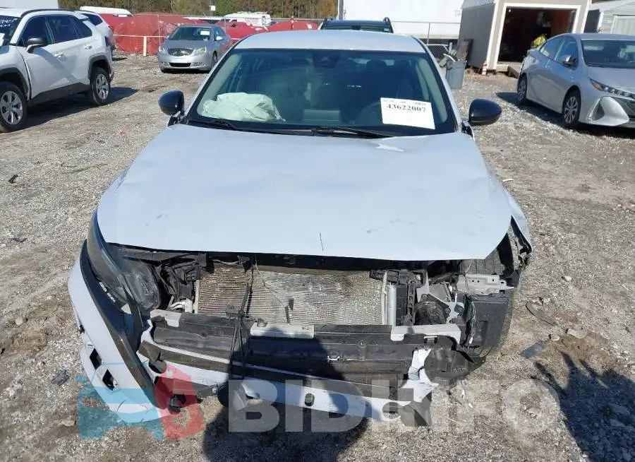 1N4BL4CV3PN360817 Photo# 12
