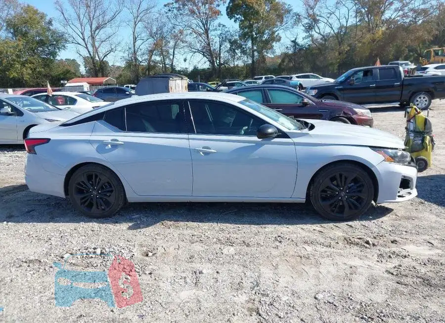 1N4BL4CV3PN360817 Photo# 13