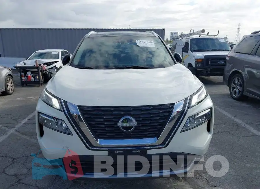 JN8BT3CB3PW477581 Photo# 6