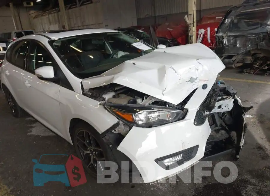 1FADP3M21JL231019 Photo# 6