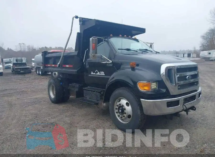 3FRWF7FC2FV527950 Photo# 1