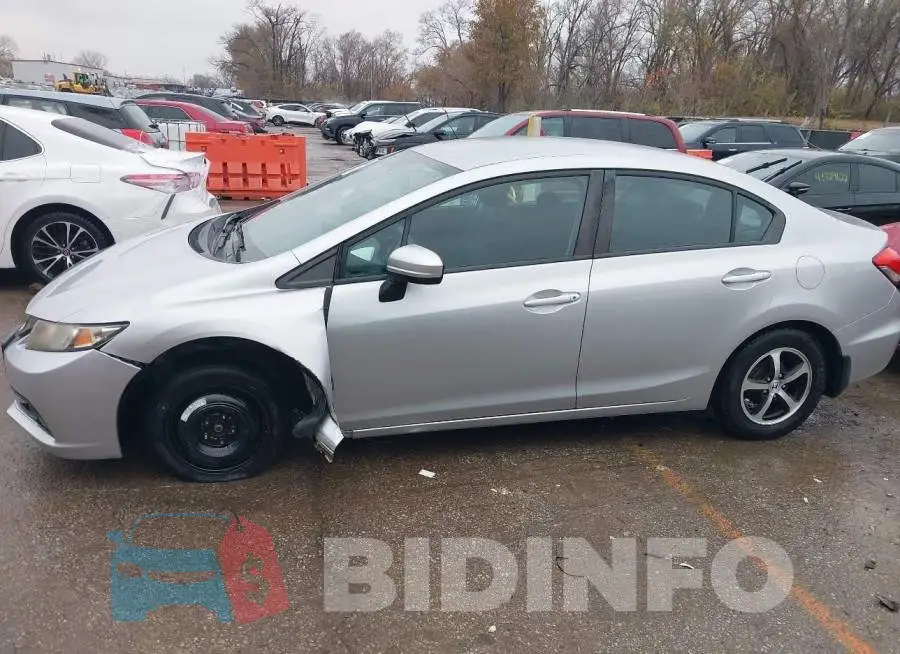 19XFB2F77FE029774 Photo# 15