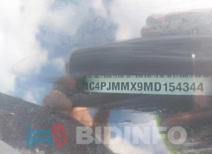 1C4PJMMX9MD154344 Photo# 9