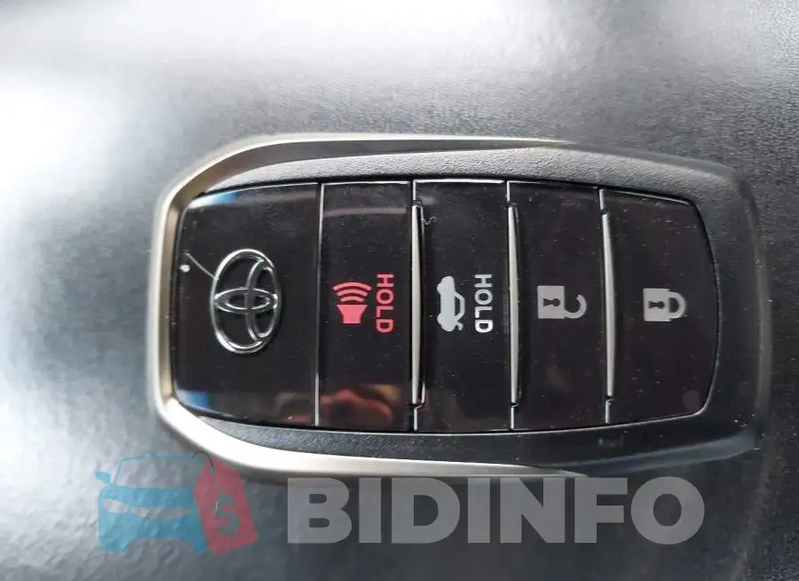 JTDBVRBD6JA004015 Photo# 11