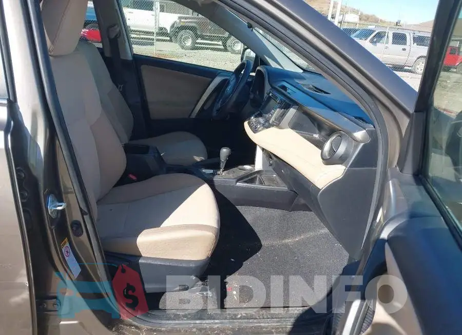 JTMRFREV4FD155862 Photo# 5