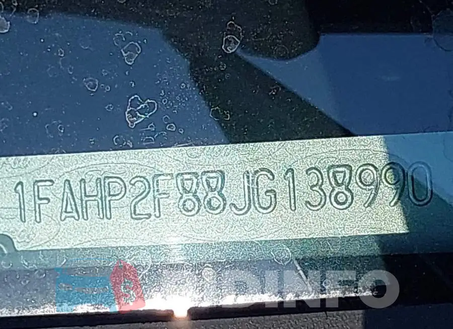 1FAHP2F88JG138990 Photo# 17