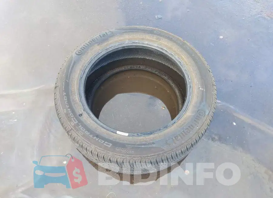 1FADP3F2XHL334589 Photo# 12