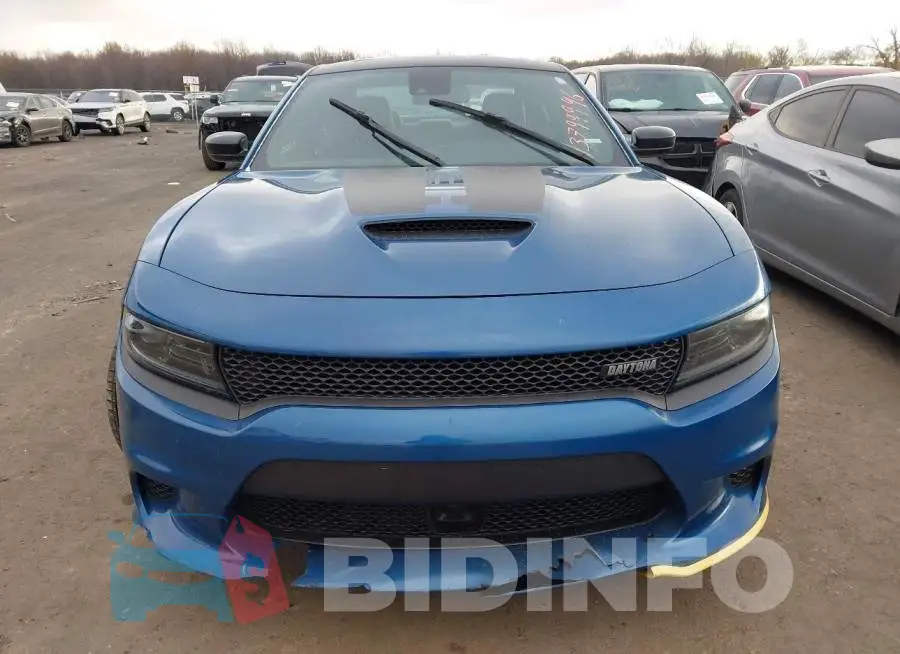 2C3CDXCT7PH666122 Photo# 12