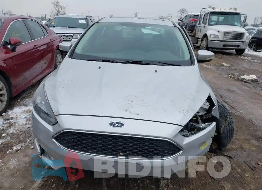 1FADP3H27HL257323 Photo# 12