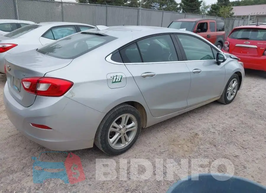 1G1BE5SM1J7229201 Photo# 4