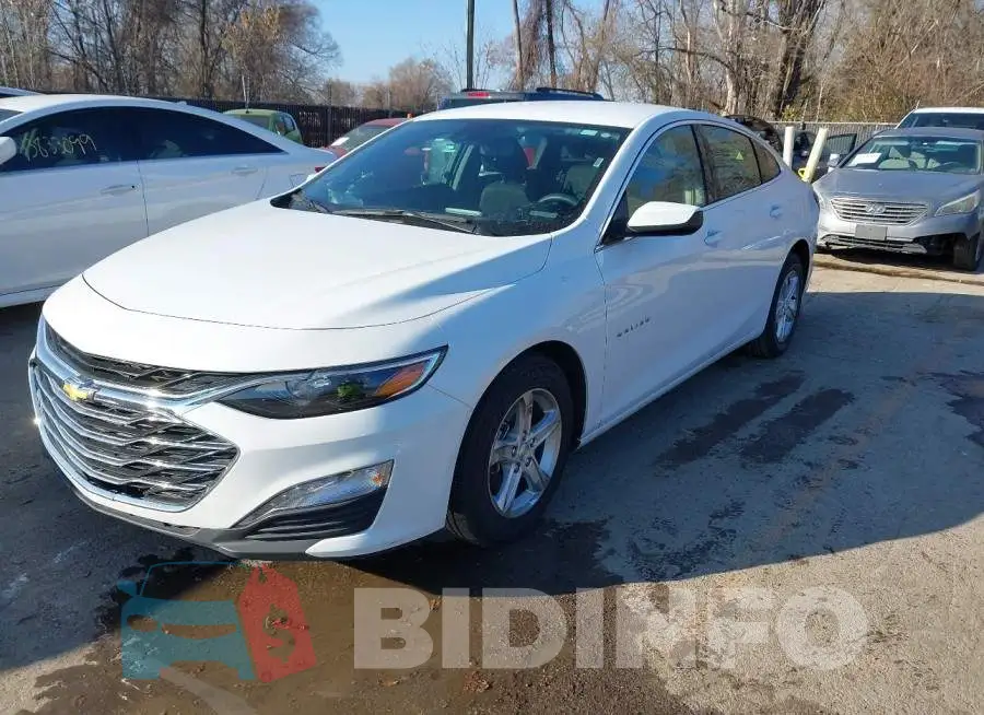 1G1ZD5ST3RF111421 Photo# 2