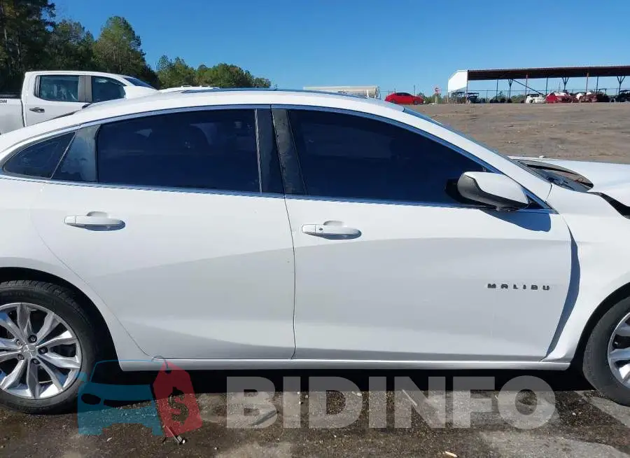 1G1ZD5ST8KF128432 Photo# 14