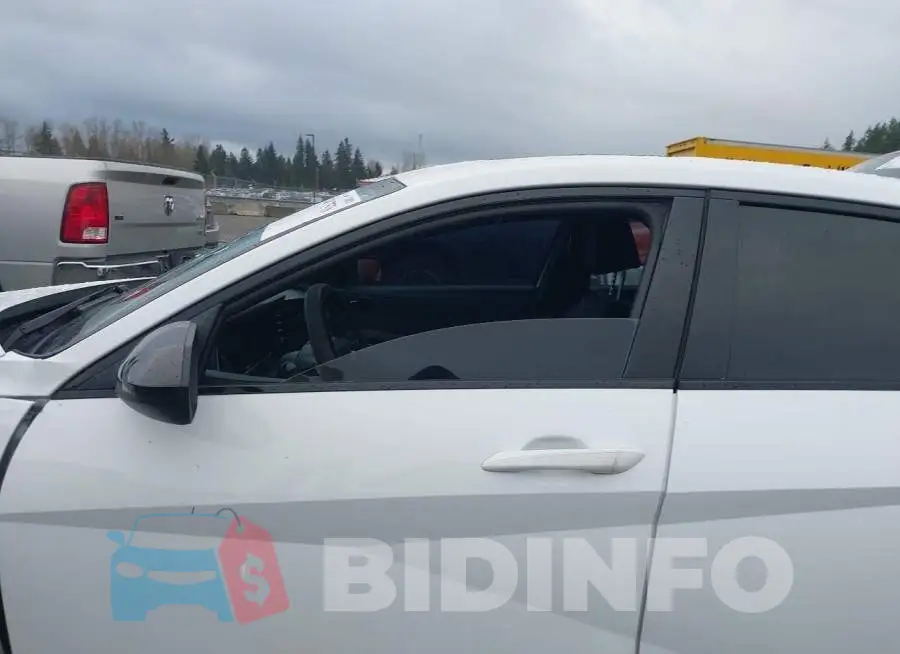 KMHLR4AF8NU304539 Photo# 14
