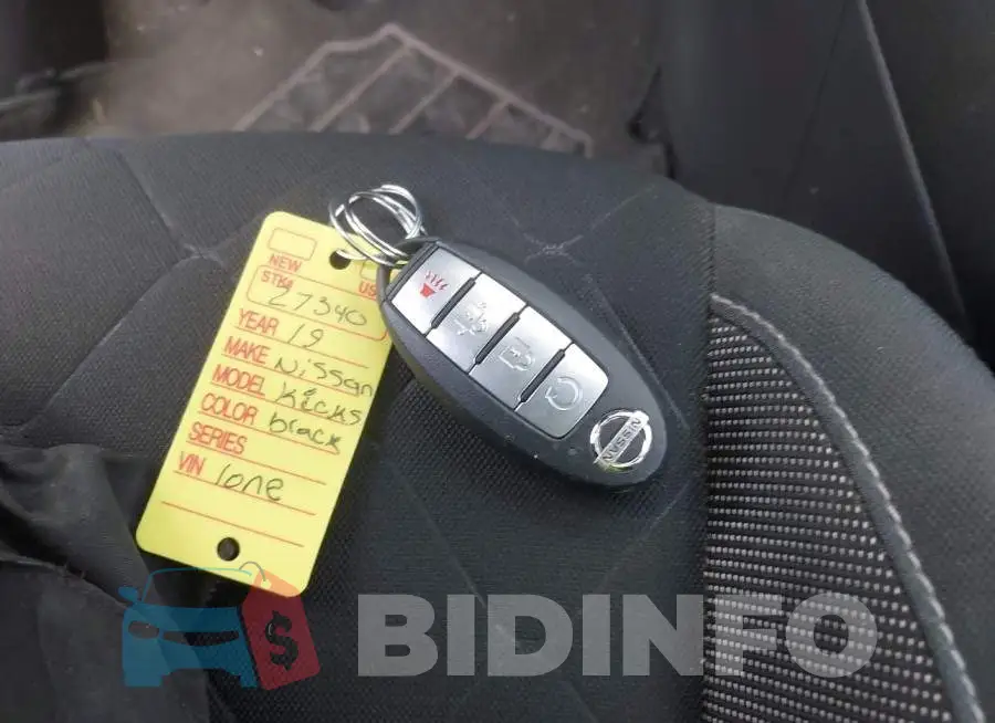 3N1CP5CU3KL545932 Photo# 11