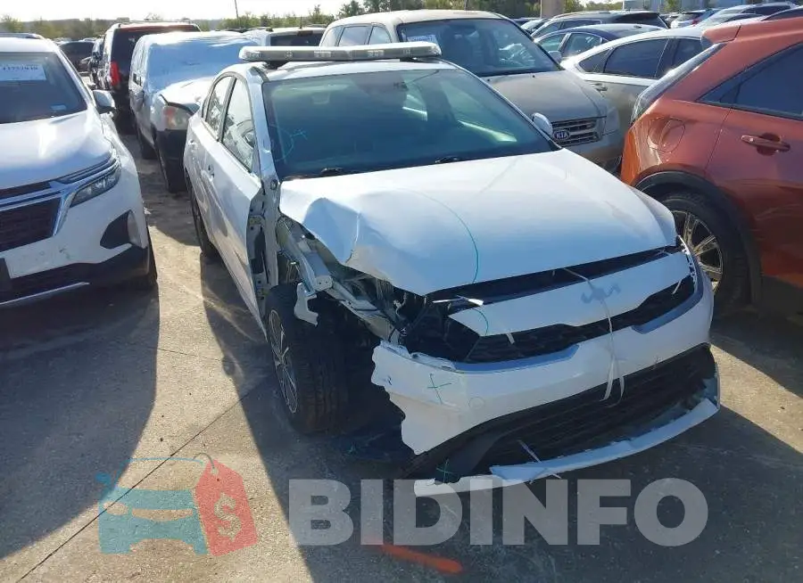 3KPF24AD2PE662824 Photo# 6