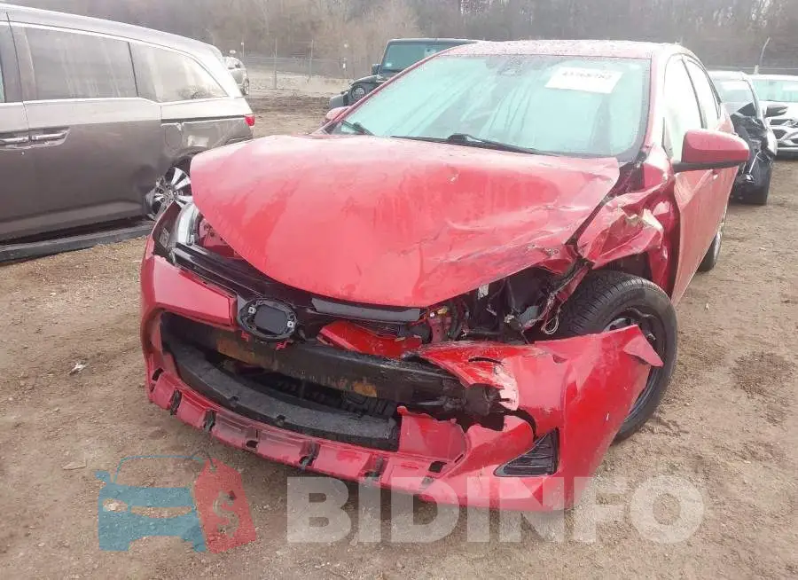 2T1BURHE1JC013638 Photo# 6