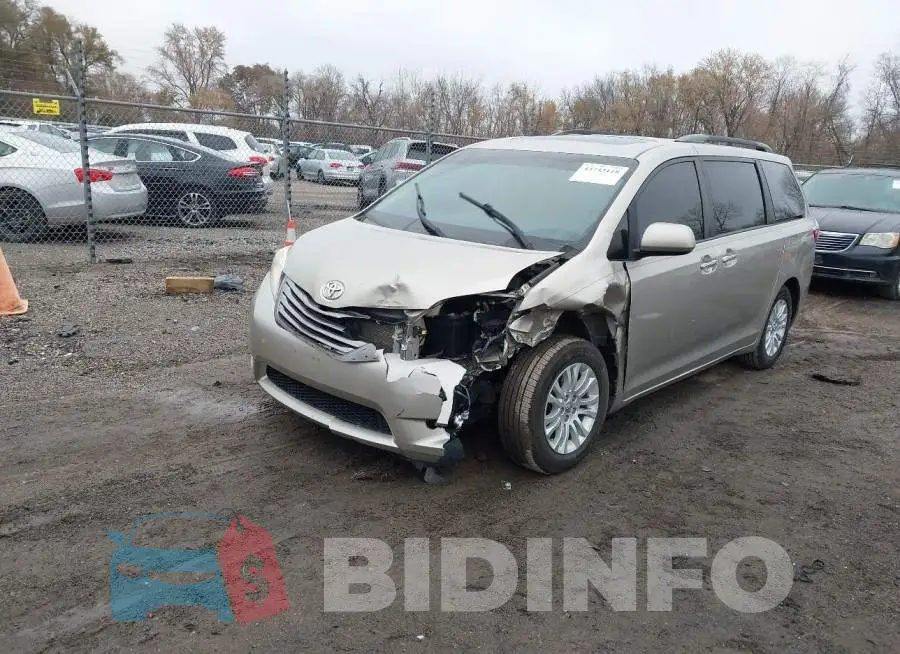 5TDYK3DCXFS649698 Photo# 2