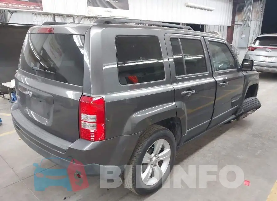 1C4NJPBB2HD202093 Photo# 4