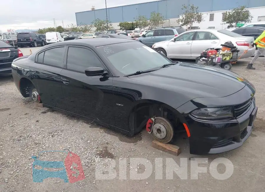 2C3CDXCT4FH919167 Photo# 1