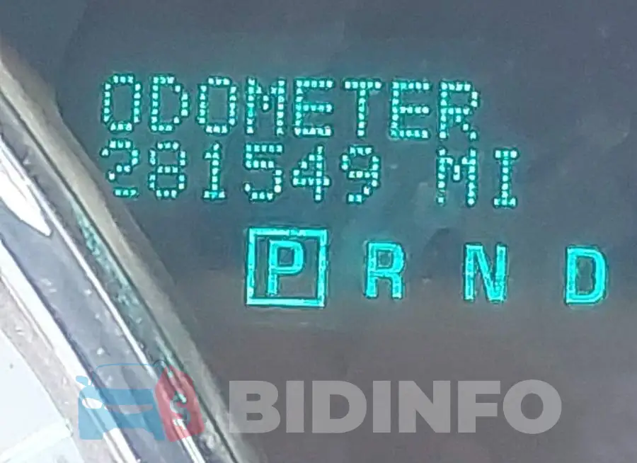 1GNKRFKDXFJ334824 Photo# 15