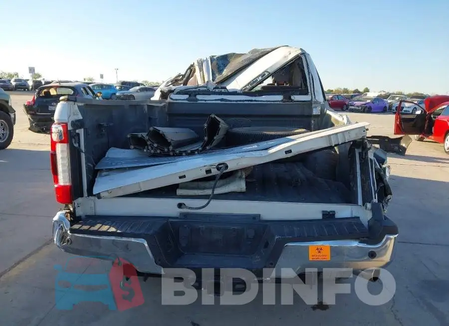 1FT7W2B61JEB71189 Photo# 14