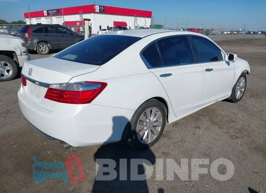 1HGCR2F87FA058025 Photo# 4