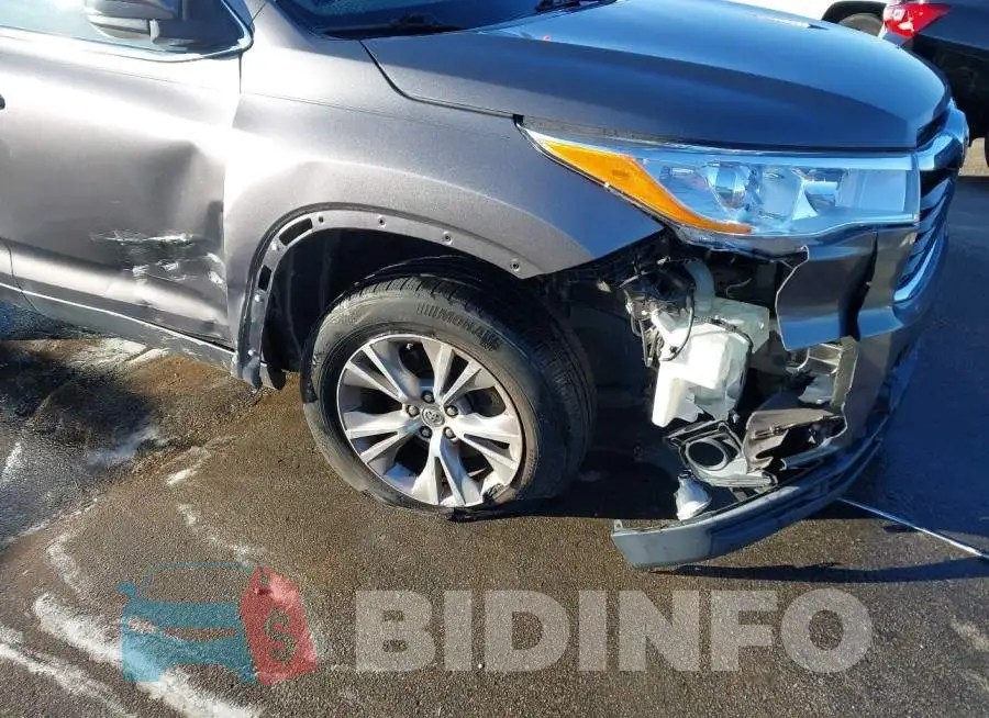 5TDZKRFH6FS115016 Photo# 6