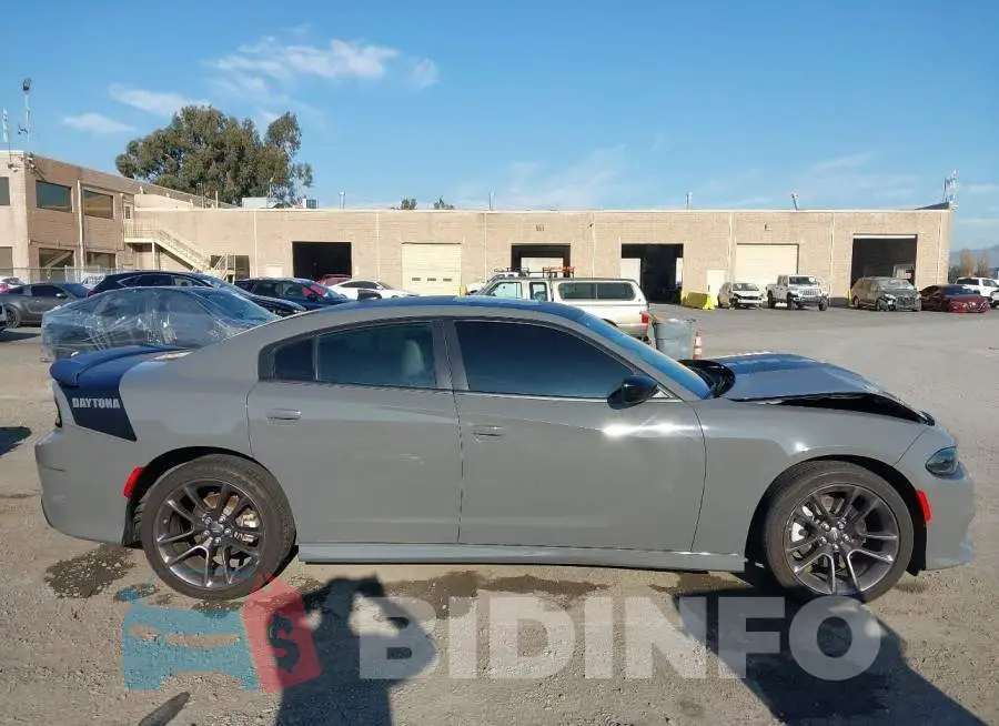 2C3CDXCT8PH630942 Photo# 13