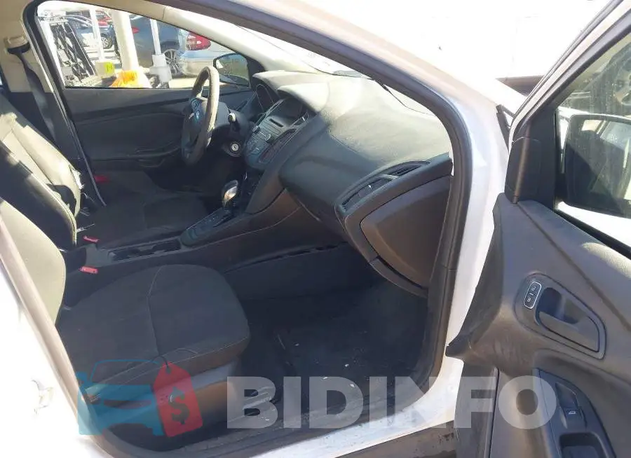 1FADP3E2XFL255003 Photo# 5