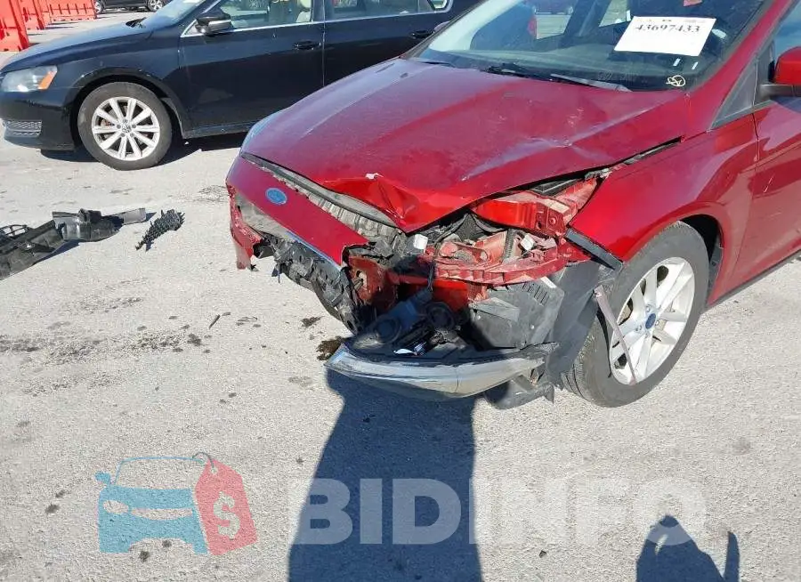 1FADP3F29JL322021 Photo# 6