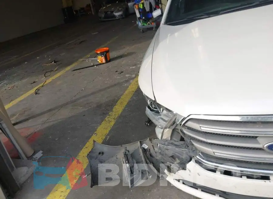 1FAHP2H89FG201969 Photo# 6