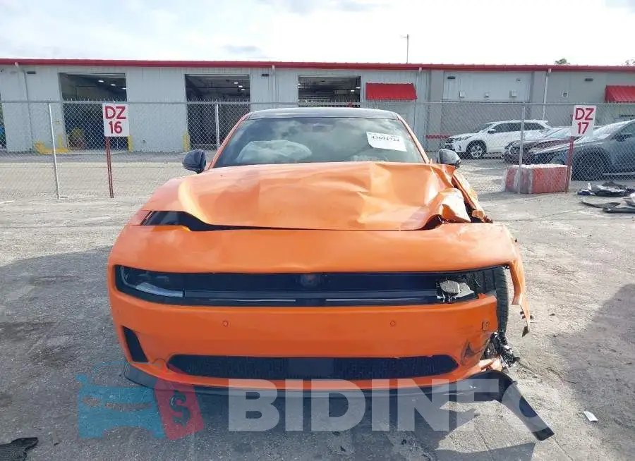2C3CDBDK6SR559476 Photo# 12