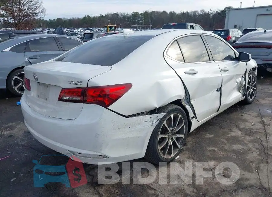 19UUB2F33FA009224 Photo# 4