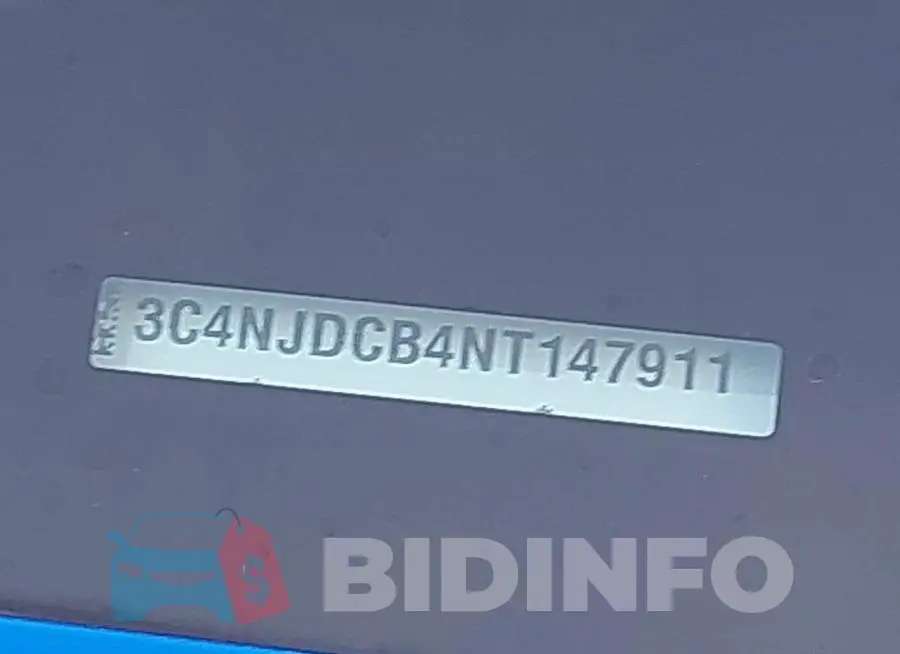 3C4NJDCB4NT147911 Photo# 18