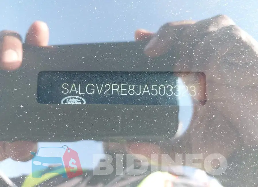 SALGV2RE8JA503323 Photo# 9