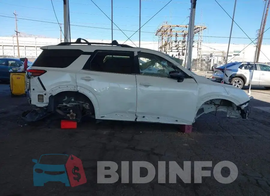 5N1DR3BA3NC235301 Photo# 13