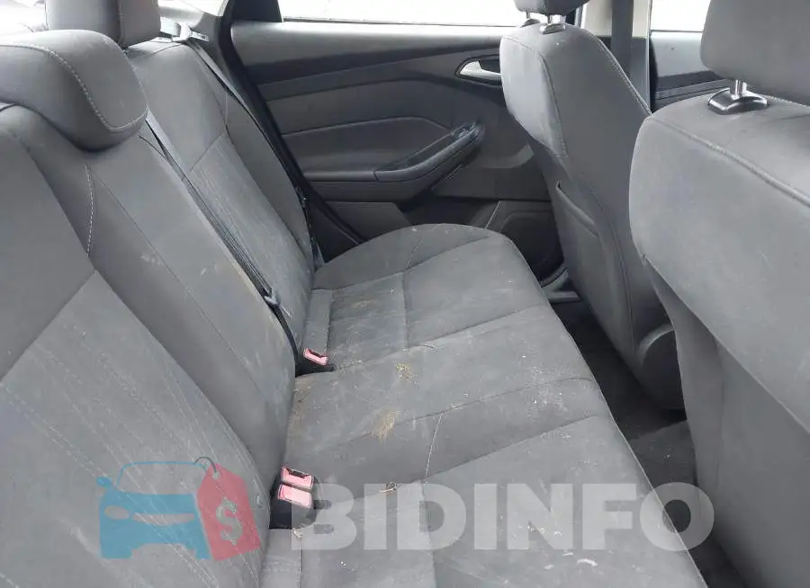 1FADP3F28GL278912 Photo# 8
