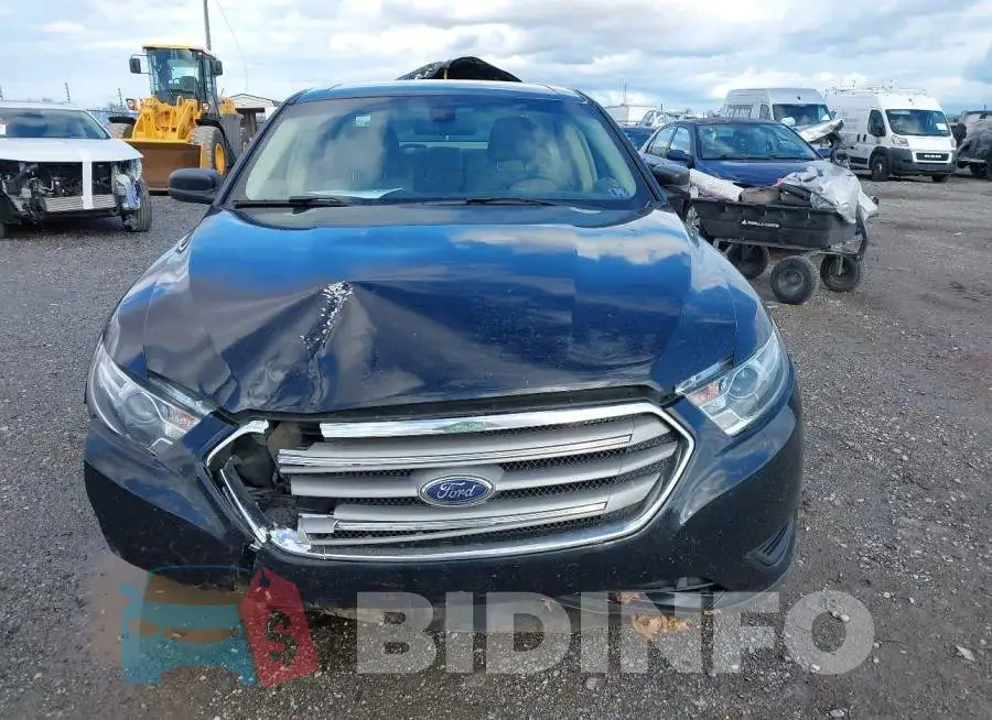 1FAHP2D88HG117621 Photo# 12