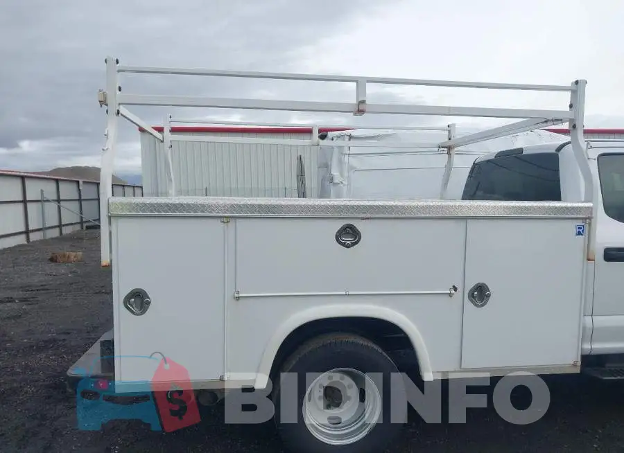 1FD8W3HT2JEC60840 Photo# 12