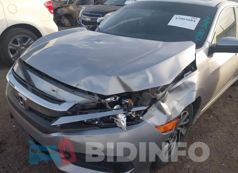 19XFC2F78HE028682 Photo# 6